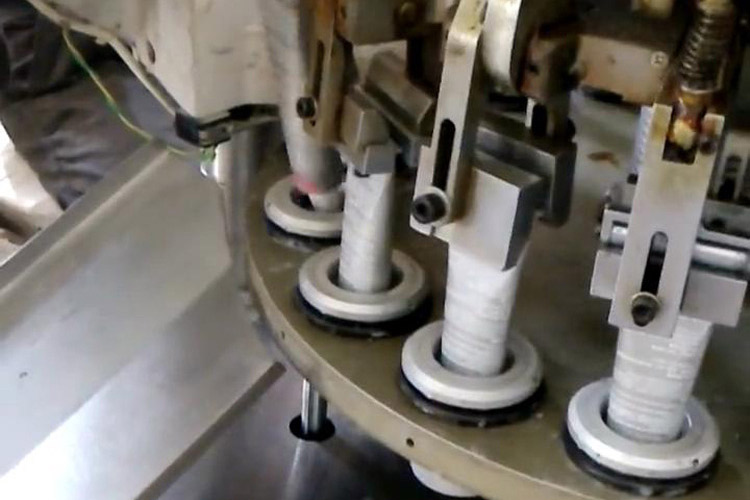 塑料软管灌装封尾机