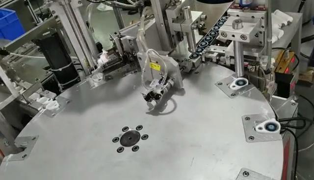 AB胶双组份1:10全自动黄色91免费版